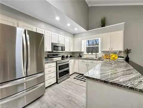 Kitchen - 149 Stonebridge Rd, Purlear, NC 28665 photo 1 of 3