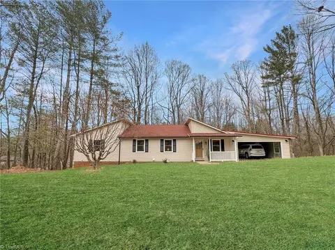 Exterior - 149 Stonebridge Rd, Purlear, NC 28665 photo 1 of 8