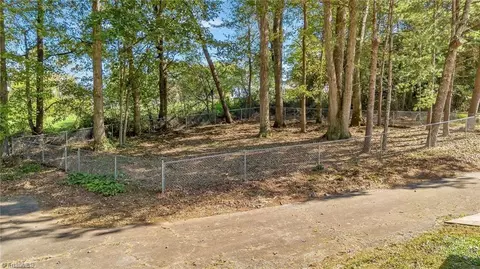 Exterior - 149 Stonebridge Rd, Purlear, NC 28665 photo 6 of 8