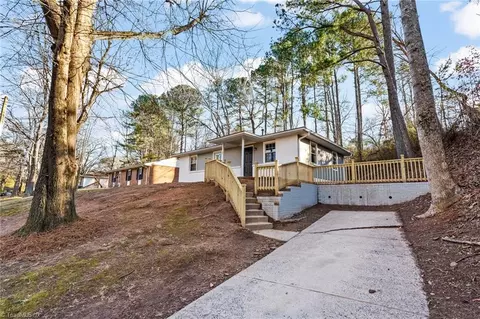 680 Amanda Pl NE, Winston Salem, NC 27101