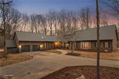 231 River Ridge Rd, Eden, NC 27288