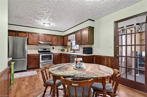 Kitchen - 3838 Beech Cir, Trinity, NC 27370 photo 1 of 2