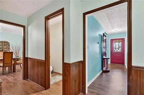 Entry Way - 3838 Beech Cir, Trinity, NC 27370 photo 3 of 5