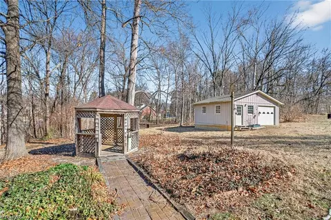 Exterior - 3838 Beech Cir, Trinity, NC 27370 photo 6 of 9