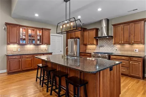 Kitchen - 1096 Corner Rd, Pinnacle, NC 27043 photo 2 of 5