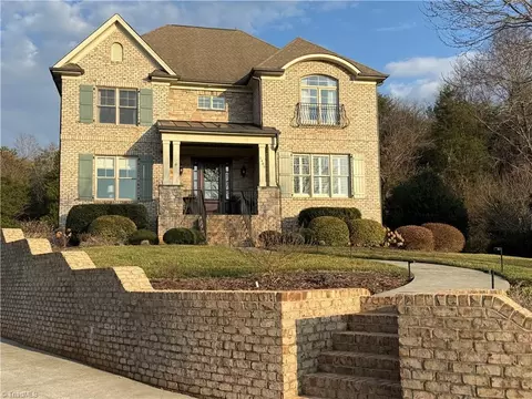 5489 Spindletop Ct, Winston Salem, NC 27106