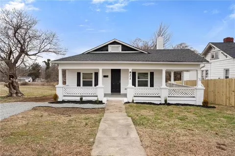 821 Moravia St, Winston Salem, NC 27107