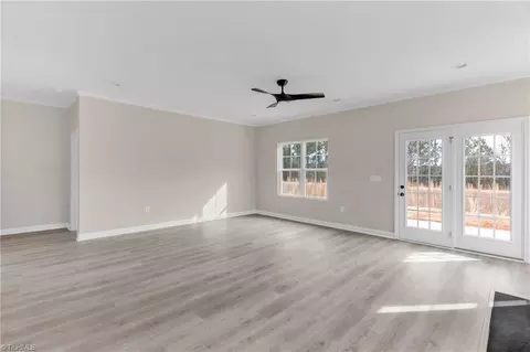 Living - 502 Beeson Ct, Clemmons, NC 27012 photo 5 of 5