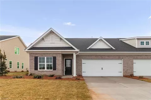 504 Beeson Ct, Clemmons, NC 27012