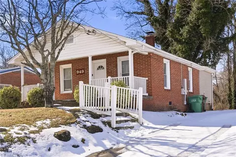 Exterior - 949 Council St, High Point, NC 27262 photo 2 of 9