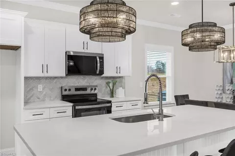 460 Gold Hill Rd, Madison, NC 27025