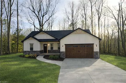 314 Lily Dr, Kernersville, NC 27284