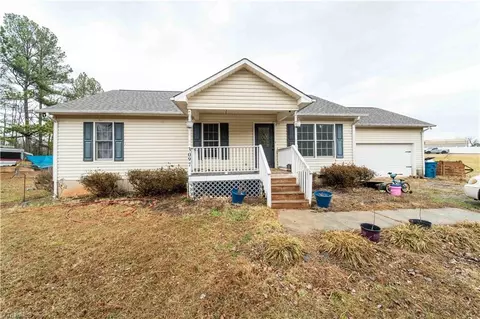 3097 S Us Highway 601, Mocksville, NC 27028