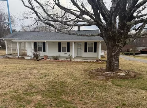 4107 Airport Rd, Hays, NC 28635