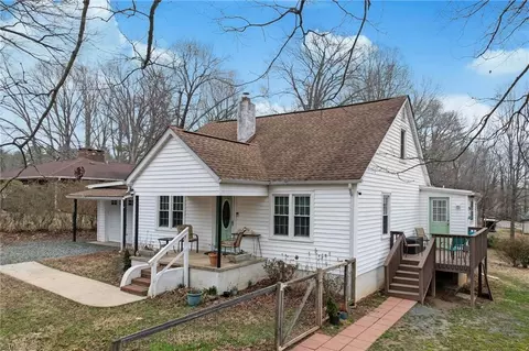 8508 Croft Dr, Stokesdale, NC 27357