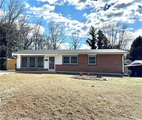 1208 Guest St, Greensboro, NC 27405