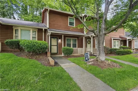 656 Rock Garden Cir, Winston Salem, NC 27104