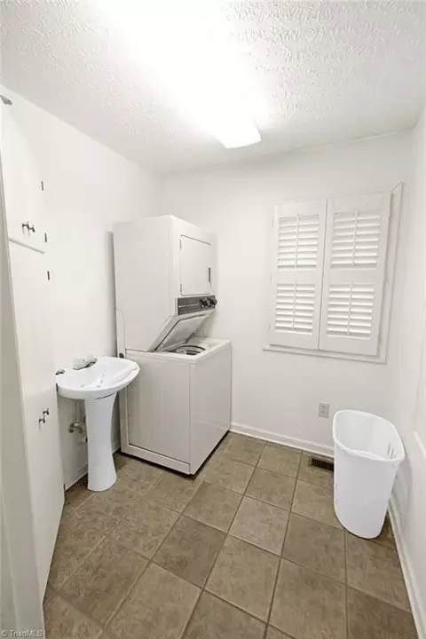 111 Arthur Haney Rd, Dobson, NC 27017 photo 10
