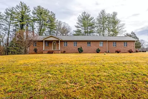 111 Arthur Haney Rd, Dobson, NC 27017