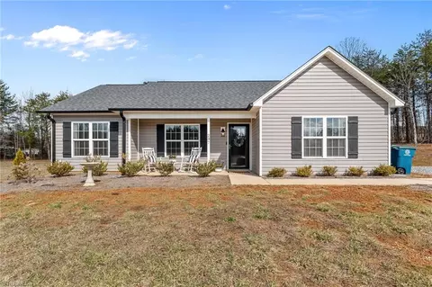237 Kenlon Ct, Madison, NC 27025