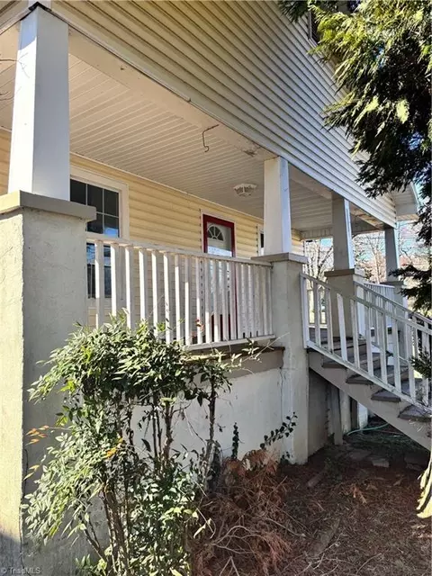 808 Efird St, Winston Salem, NC 27105