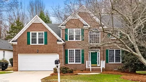 503 Willowview Dr, Greensboro, NC 27455