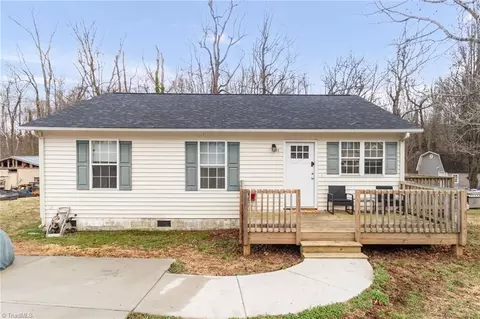 112 Rotary Ln, Thomasville, NC 27360