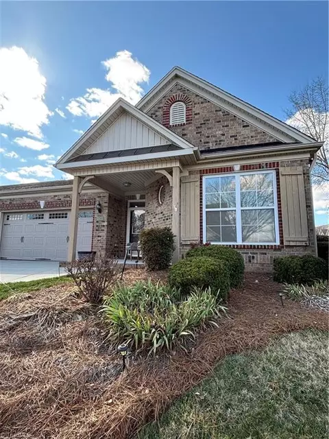 5245 Esher Dr, Walkertown, NC 27051