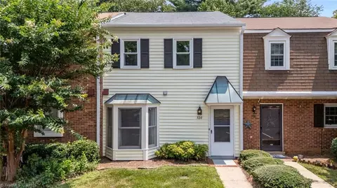 320 Oak Arbor Ln, Winston Salem, NC 27104
