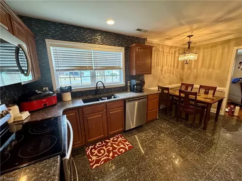 4253 Brown Loop, Randleman, NC 27317 photo 7