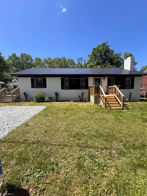 221 Atwater St, Yanceyville, NC 27379