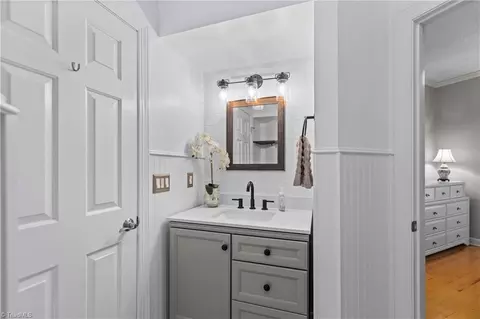Bath - 3912 Wesseck Rd, High Point, NC 27265 photo 1 of 6