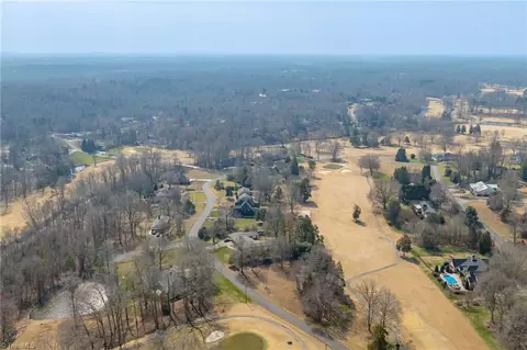 615 Burning Tree Cir, High Point, NC 27265 photo 9