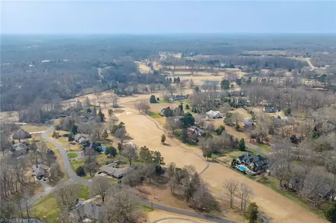615 Burning Tree Cir, High Point, NC 27265 photo 8