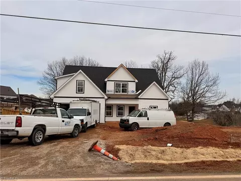 424 Gold Hill Rd, Madison, NC 27025