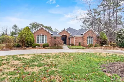2650 Fox Ridge Rd, Asheboro, NC 27205
