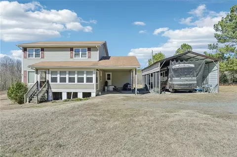 2303 Clacie Ln, Liberty, NC 27298