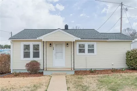 138 Elizabeth St, Lexington, NC 27295