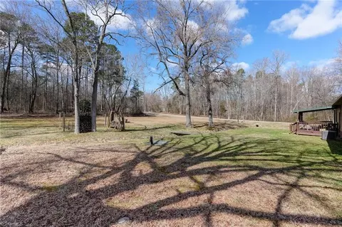 Exterior - 7002 Cruthis Rd, High Point, NC 27263 photo 9 of 11