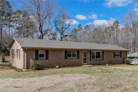 Exterior - 7002 Cruthis Rd, High Point, NC 27263 photo 11 of 11
