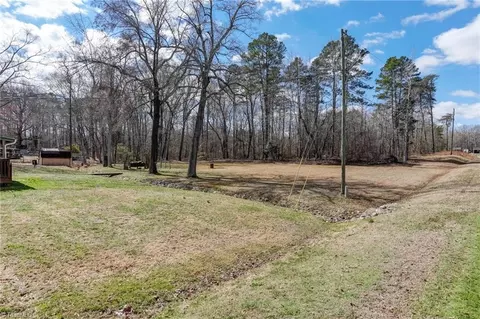 Exterior - 7002 Cruthis Rd, High Point, NC 27263 photo 6 of 11