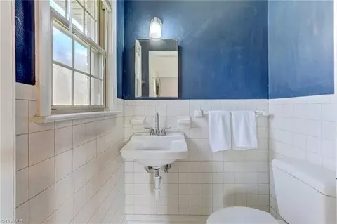 Bath - 7002 Cruthis Rd, High Point, NC 27263 photo 1 of 3
