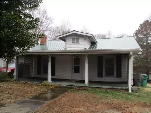 304 Welch Dr, High Point, NC 27265