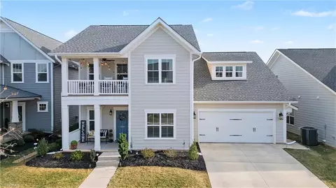 1727 Eastover Dr, Kernersville, NC 27284