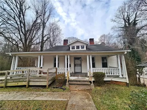 4902 Cherry St, Winston Salem, NC 27105