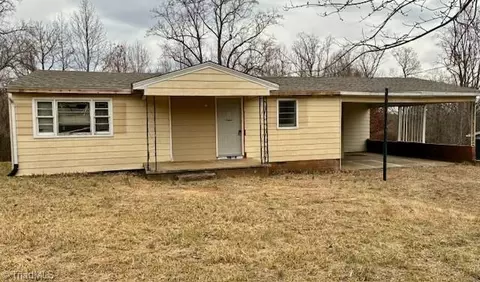 487 Brooks Rd, Reidsville, NC 27320