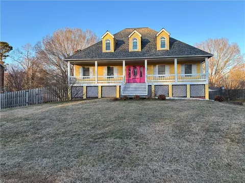 6002 Deer Hunter Ln, Lexington, NC 27295