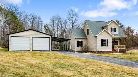 743 Almond Rd, Reidsville, NC 27320