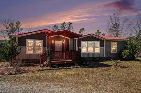 535 Strider Rd, Troy, NC 27371