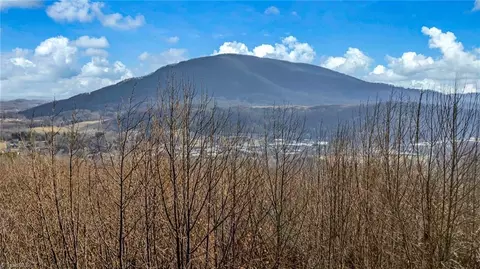 tbd 10 Townview St, West Jefferson, NC 28694